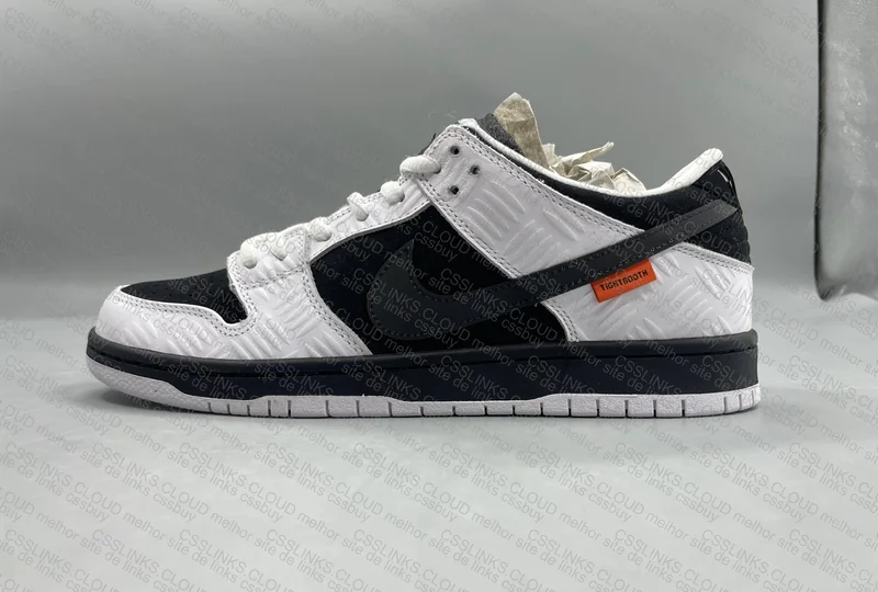 Dunk SB TIGHTBOOTH 5