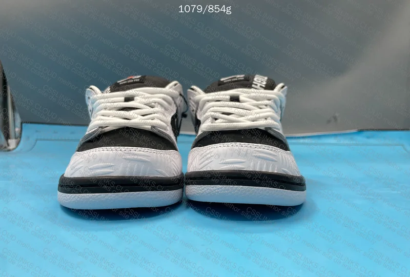 Dunk SB Tightbooth 5