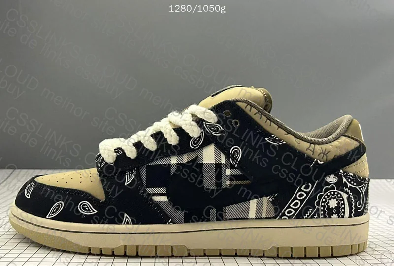 dunk sb travis 2