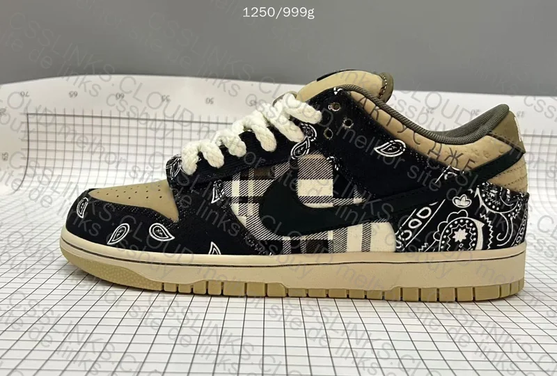 Dunk SB Travis OVO 5