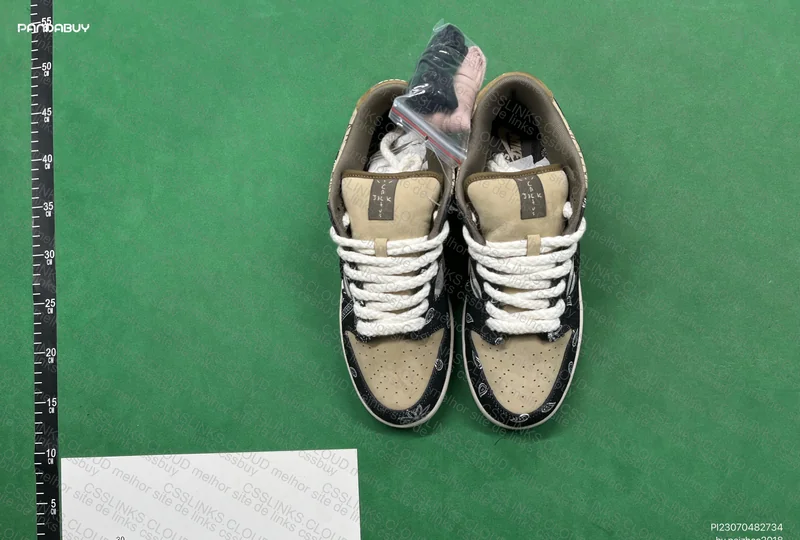 Dunk Sb Travis Scott 6