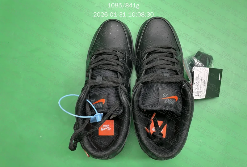 Dunk Sb triple black 3
