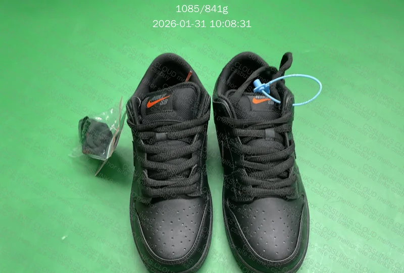Dunk Sb triple black 4