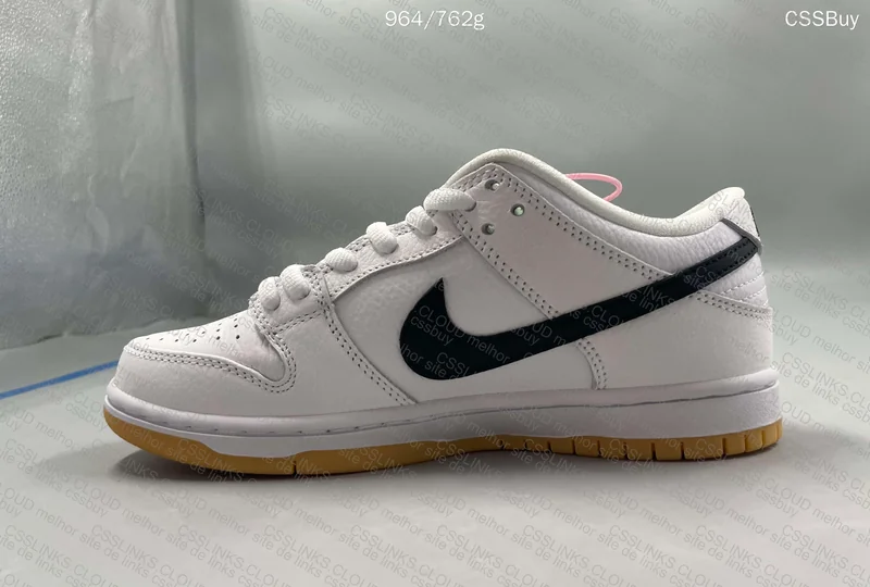 Dunk SB White Gum 2