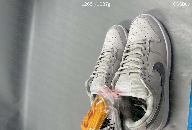 Dunk sb white lobster 2