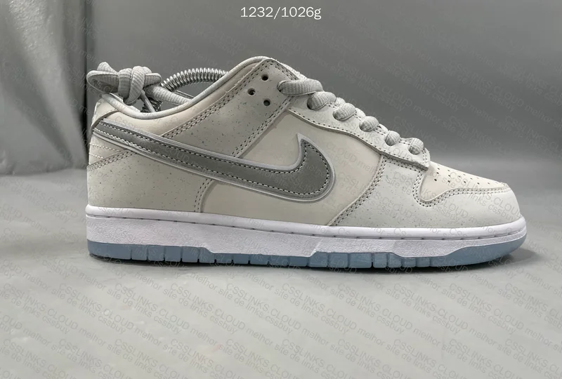 Dunk SB White Lobster 3