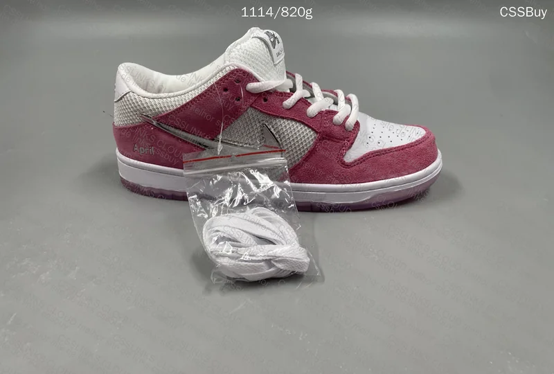 Dunk SB x April - F&F 8
