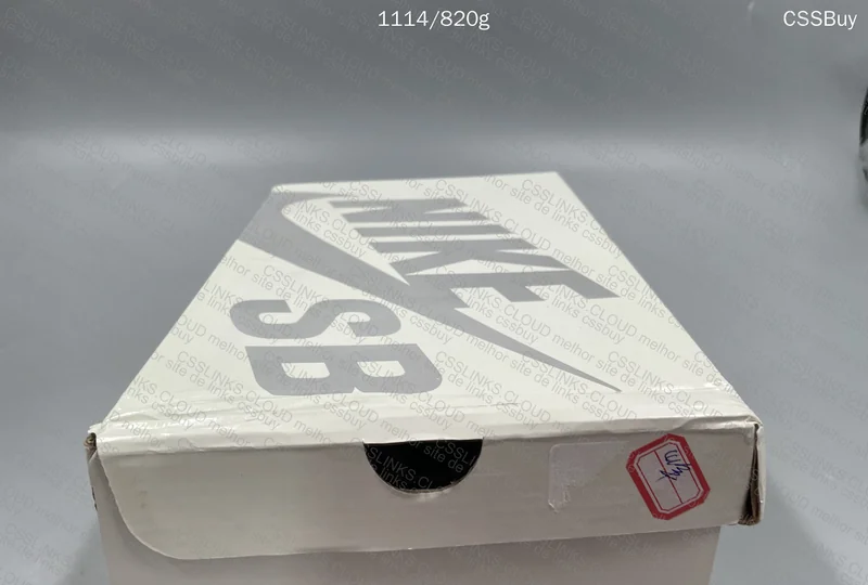 Dunk SB x April - F&F 9