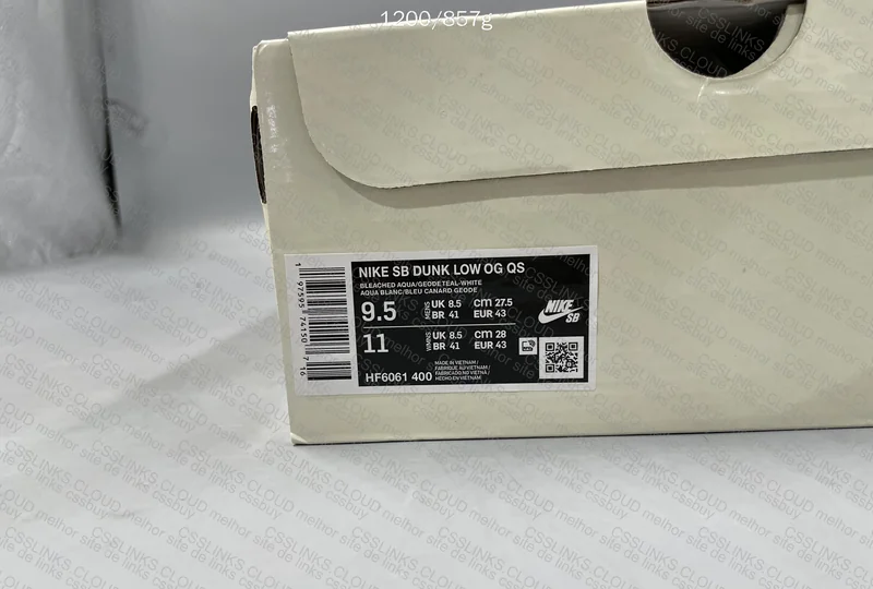 Dunk SB x Futura 10