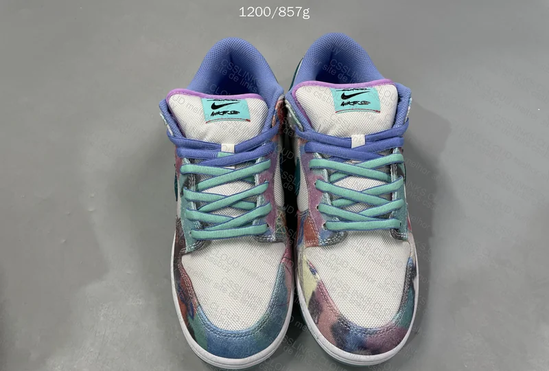 Dunk SB x Futura 2