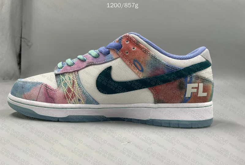 Dunk SB x Futura 6