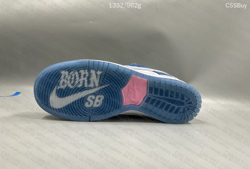 Dunk SB x Raised x Born 8