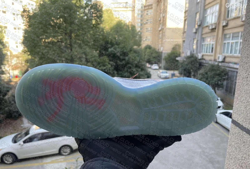 Dunk SB x Union LA "Argon" 9