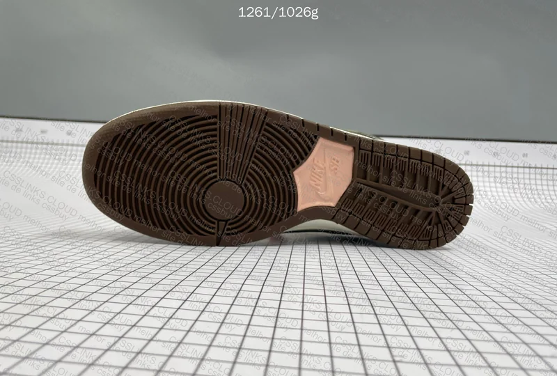 Dunk SB Yuto 5