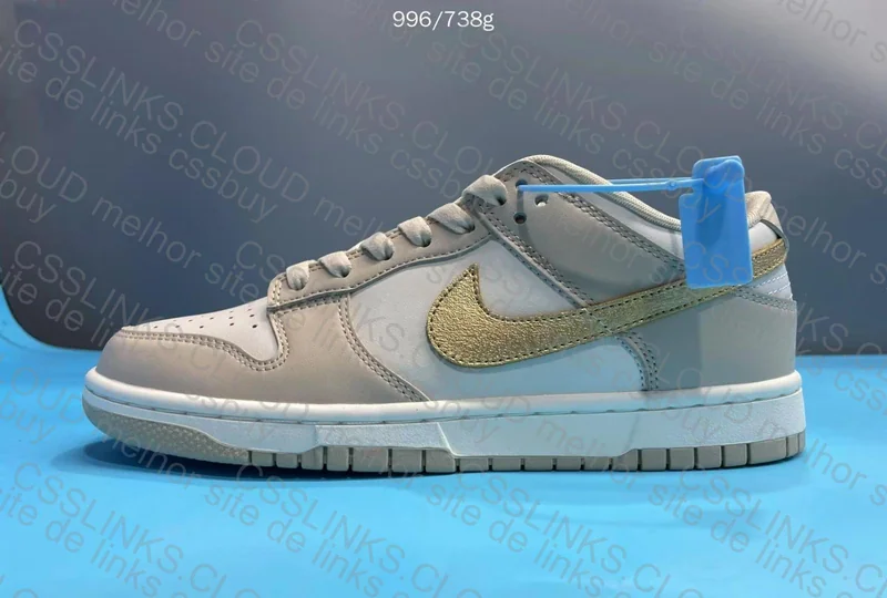 dunk SP golden swoosh 7