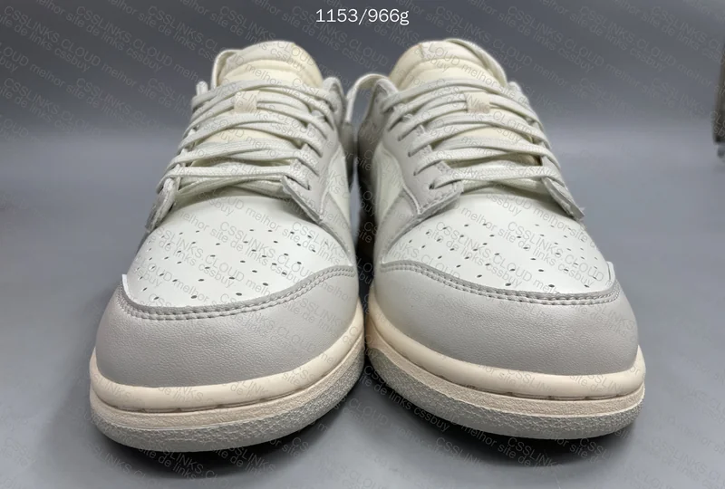 Dunk SP Light Bone 2