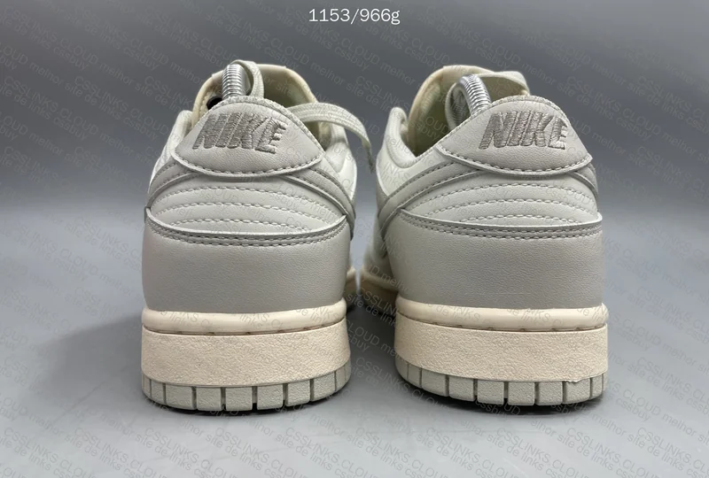 Dunk SP Light Bone 3