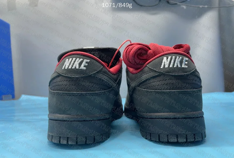 Dunk Supreme 2025 Black 3
