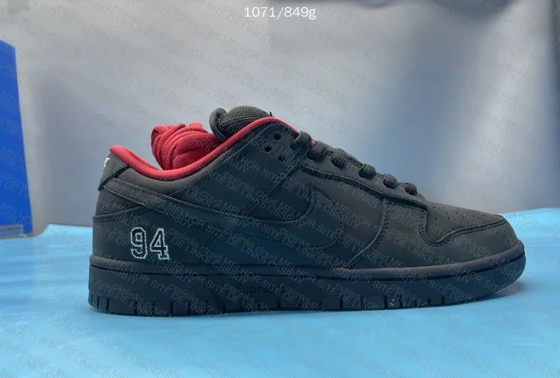 Dunk Supreme 2025 Black 4