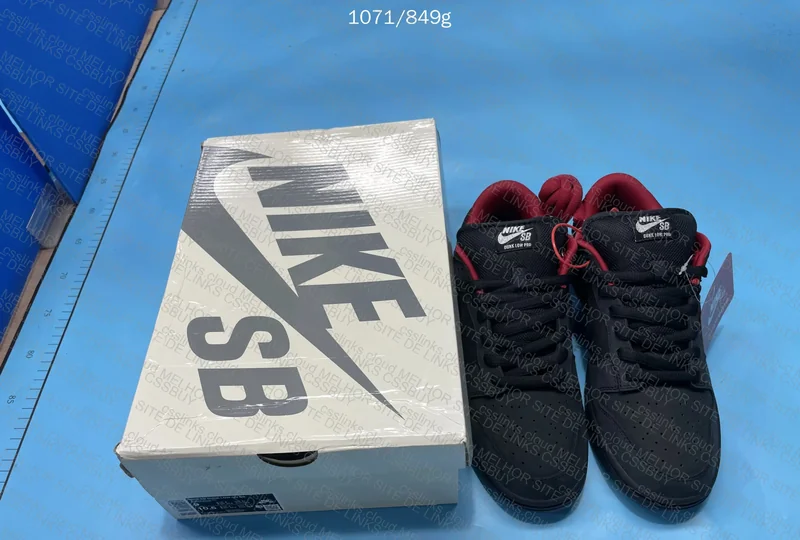 Dunk Supreme 2025 Black 5
