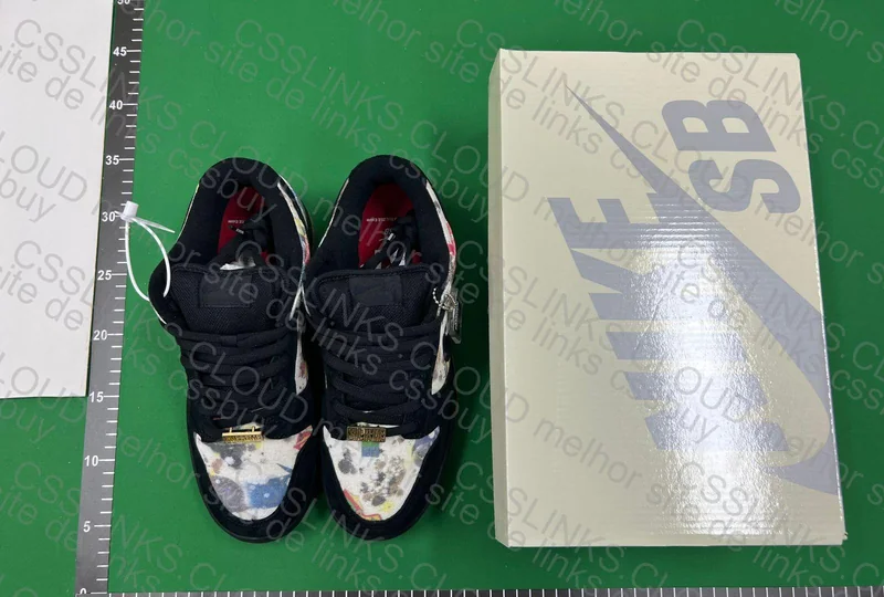 Dunk Supreme Rammellzee M batch 5