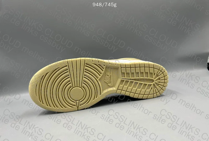 Dunk Team Gold 4