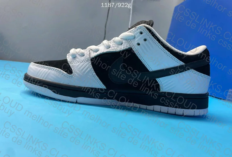 Dunk Tightbooth 3