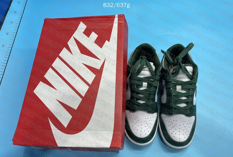 Dunk Top/s2 batch blind