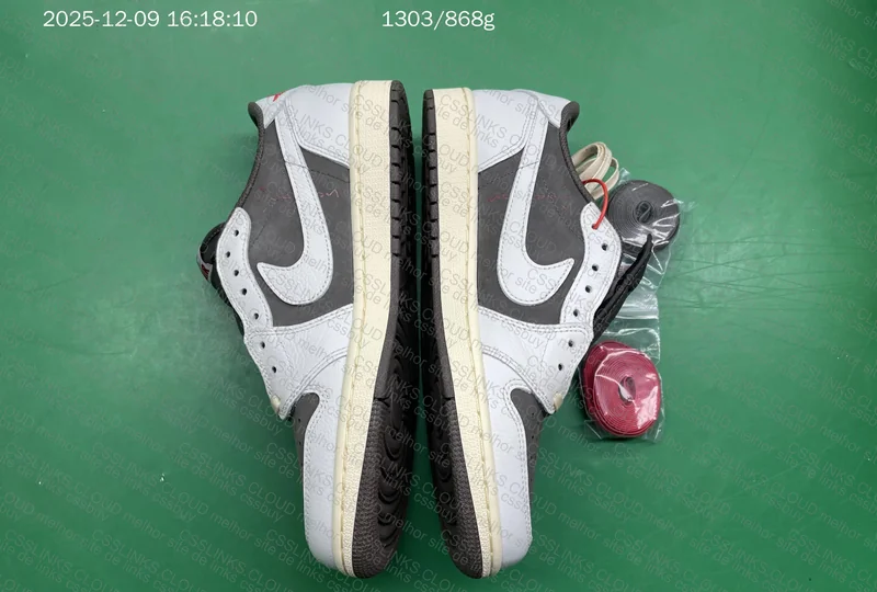 Dunk Travis Scott reverse mocha 7
