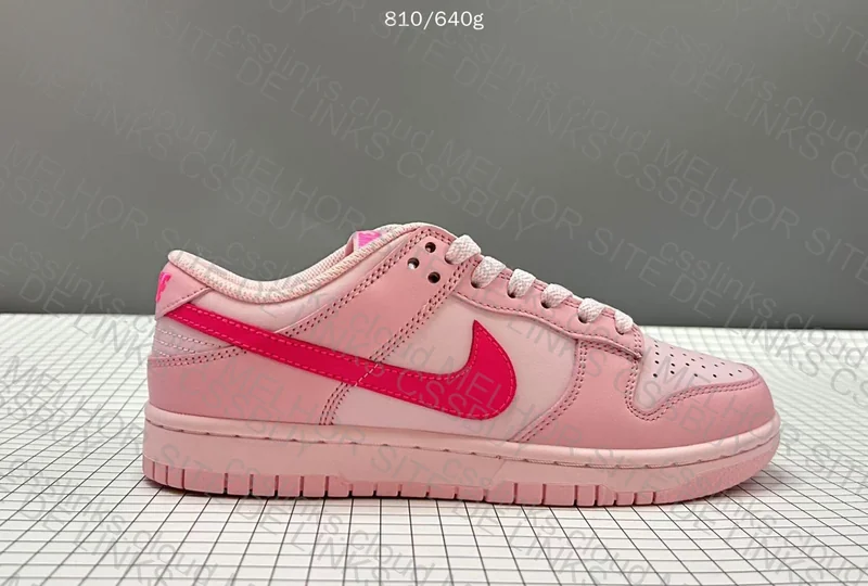 Dunk Triple Pink Ovo 7