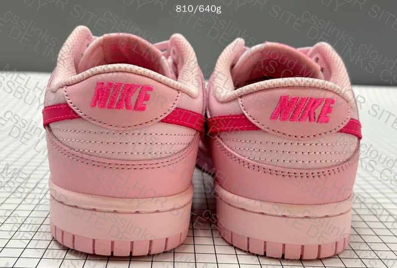 Dunk Triple Pink Ovo 8