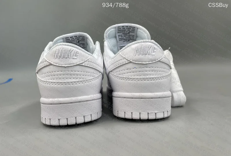 Dunk Triple White 4