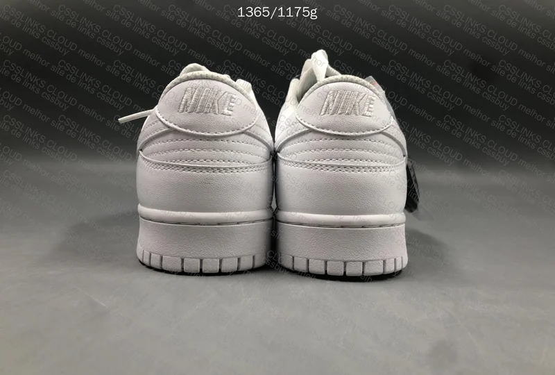 Dunk Triple White 3
