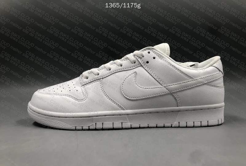Dunk Triple White 4