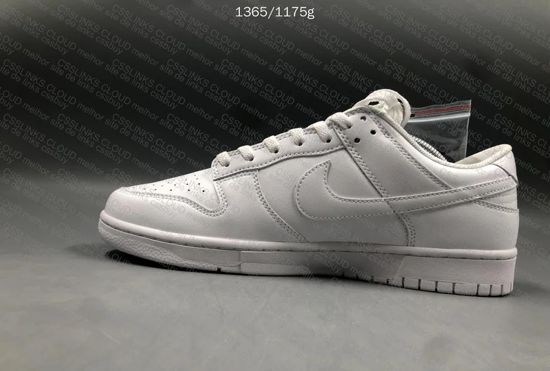 Dunk Triple White 7