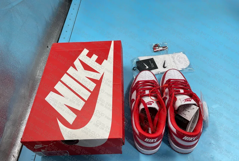 Dunk University Red 3