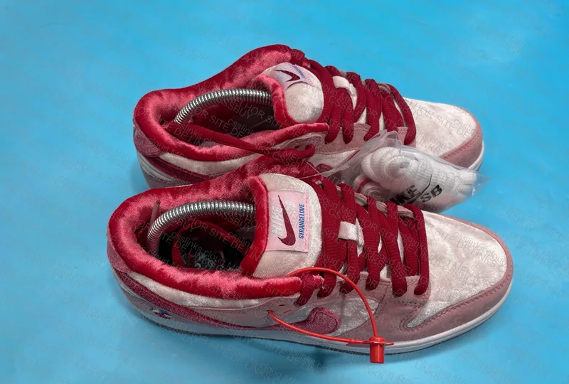 Dunk Valentine