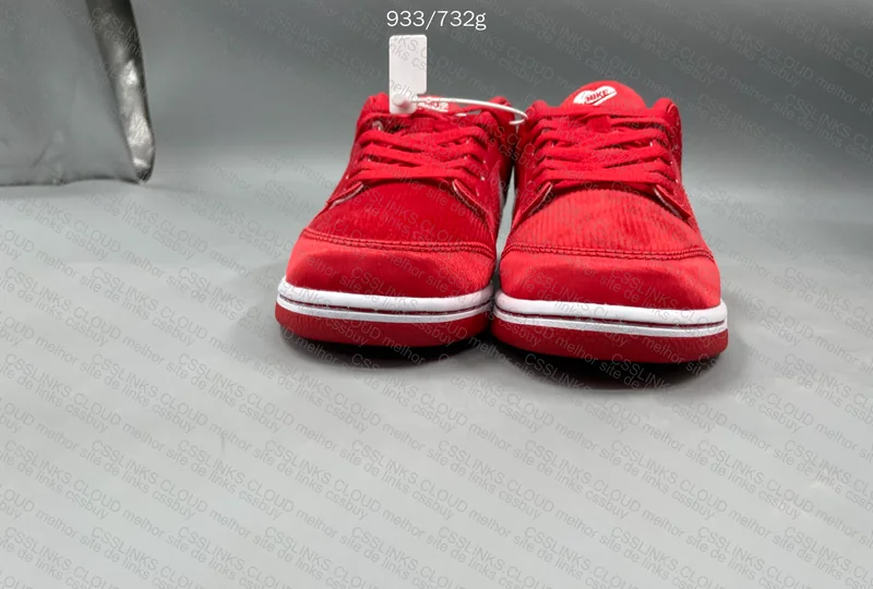 Dunk Valentine's Day Sale from Jmdy