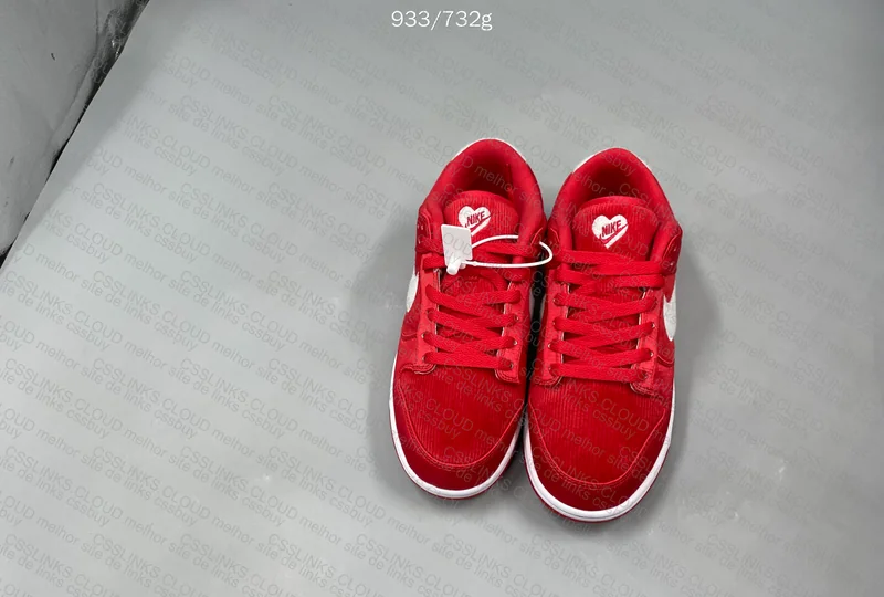 Dunk Valentine's Day Sale from Jmdy 3