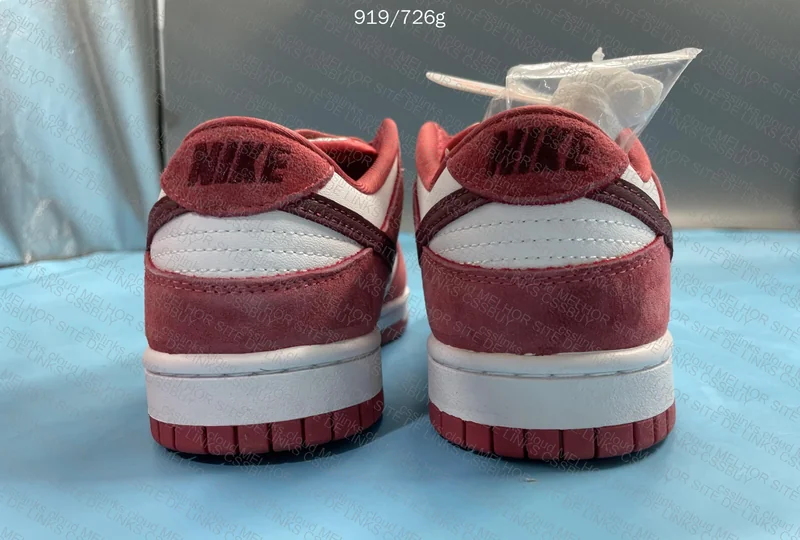 Dunk "Valentine's Day" Red Sale 2