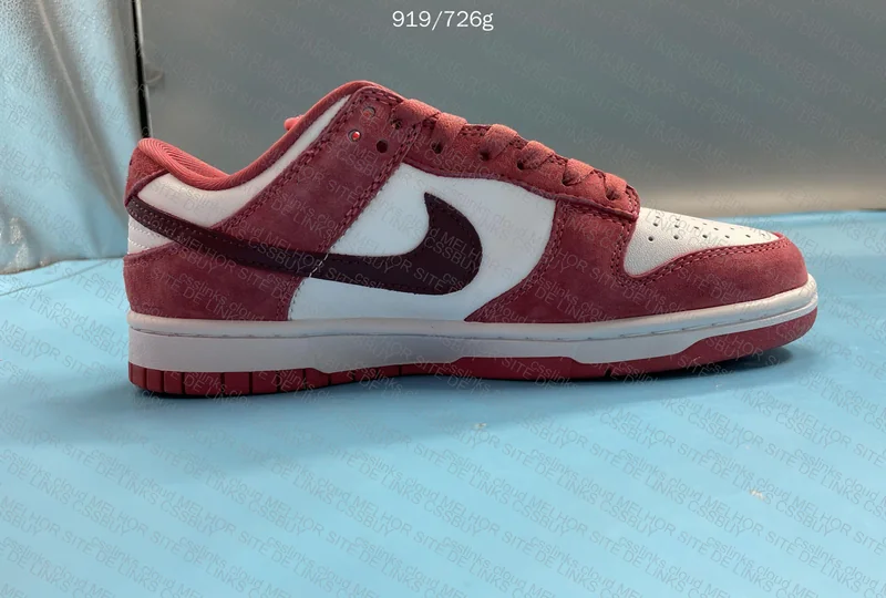Dunk "Valentine's Day" Red Sale 4