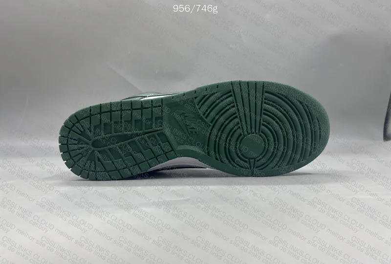 Dunk Varsity Green - VT Batch 8