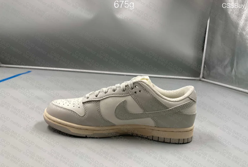 DUNK VT Light Bone 3