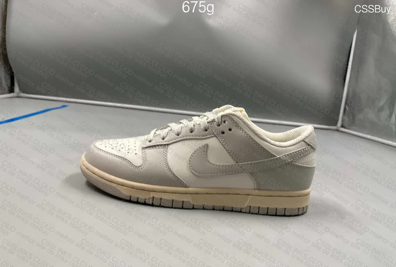 DUNK VT Light Bone 6