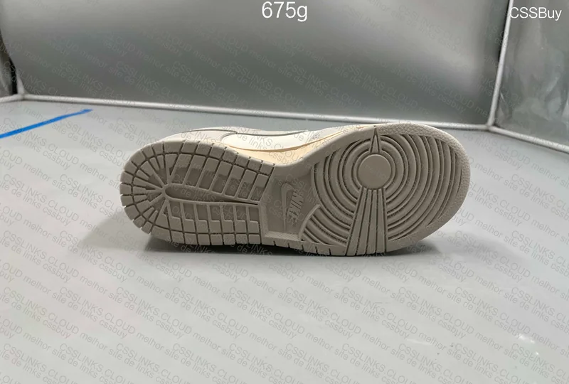 DUNK VT Light Bone 7