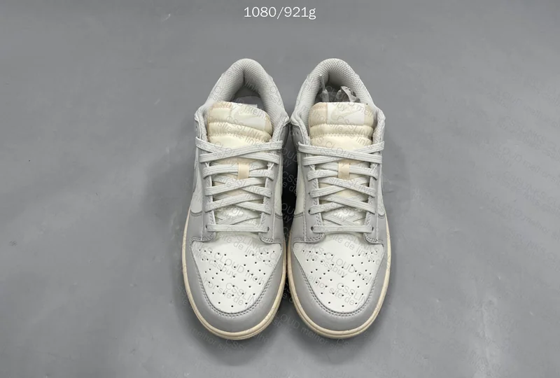 Dunk VT Light Bone