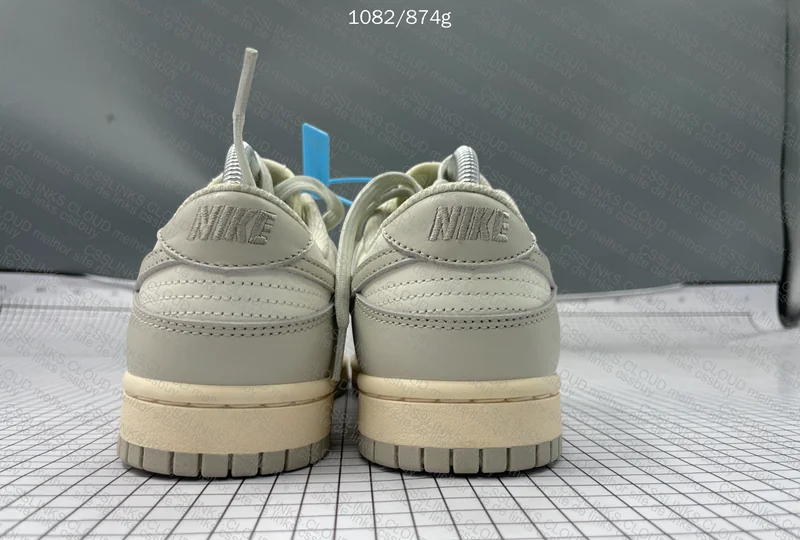 Dunk White Bone