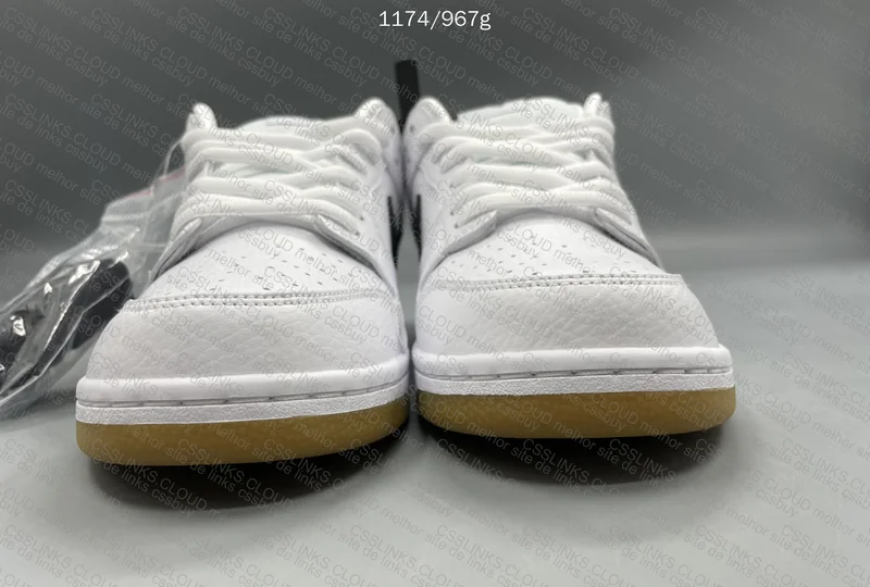 Dunk White Gum 2