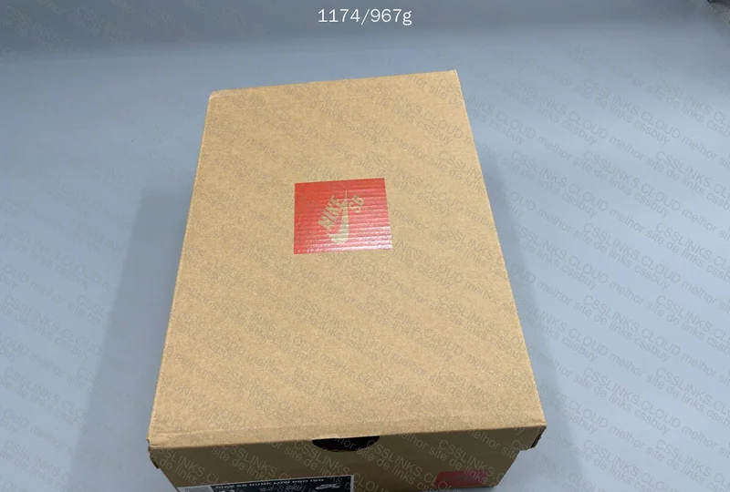Dunk White Gum 8