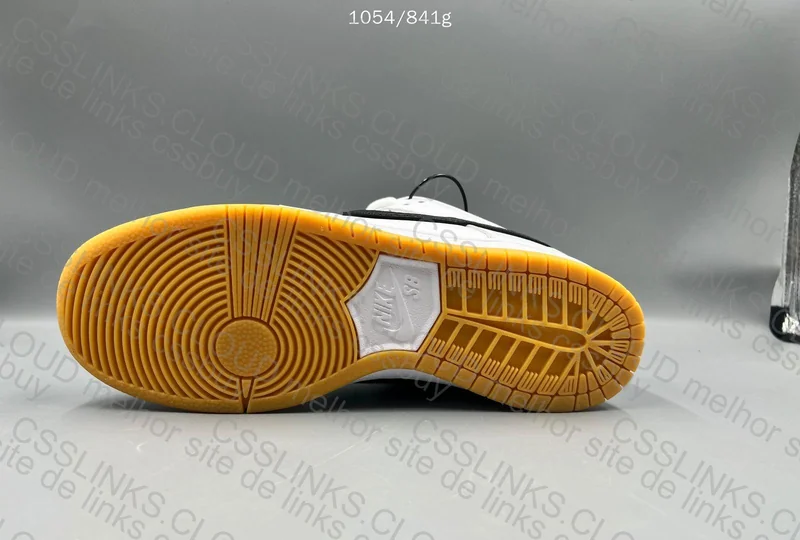 Dunk White Gum 5